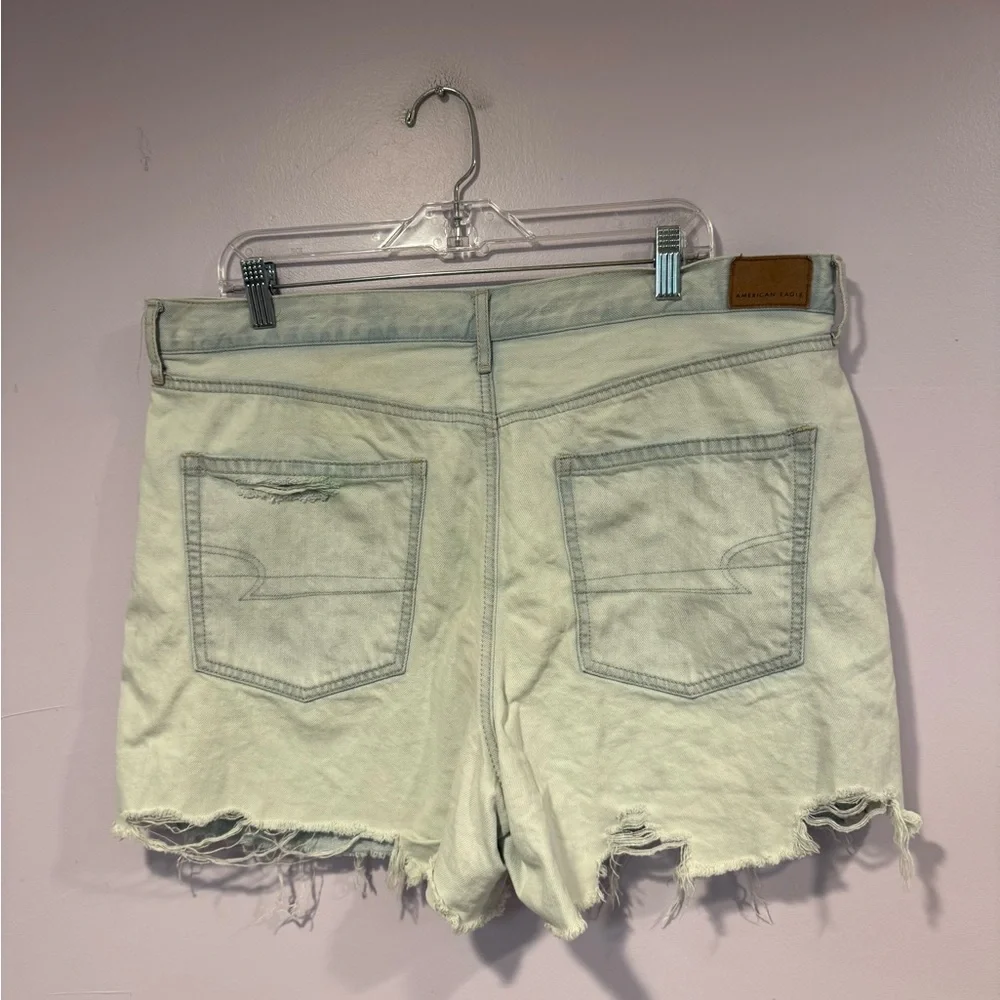American eagle 90s boyfriend distressed denim‎ short